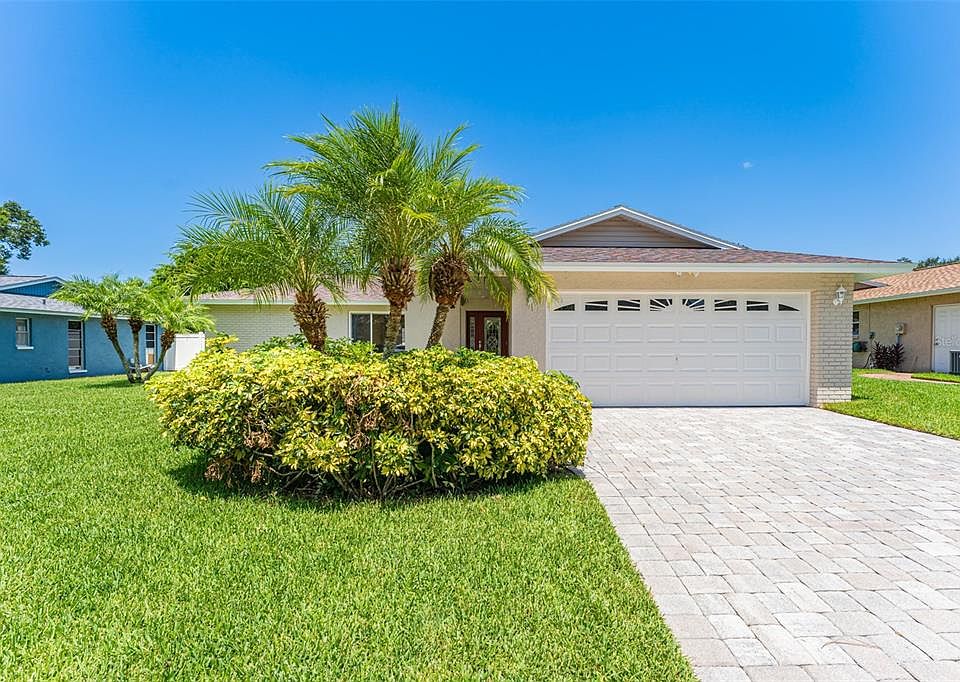 1st image of 2226 Banyan Dr