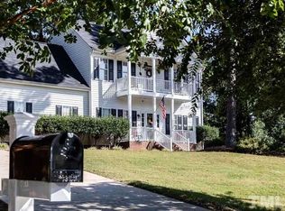 721 Raymond Dr, Clayton, NC 27527