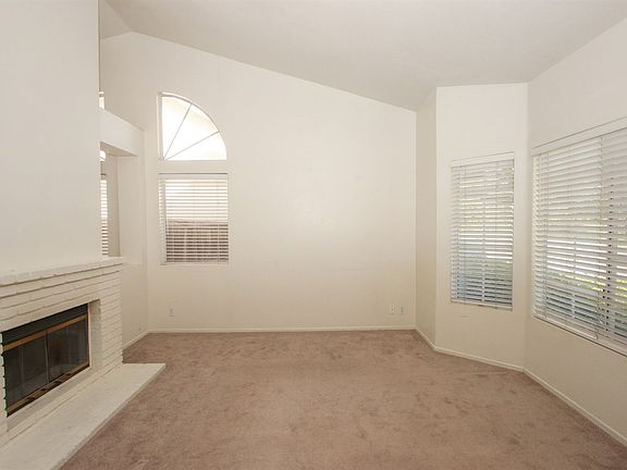 5th image of 30322 Long Valley Dr