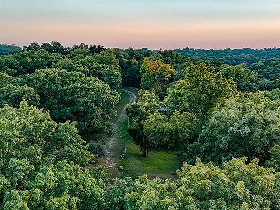 4th image of 145 Eagle Ridge Ln