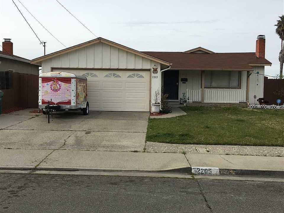 1st image of 2285 Del Monte Dr