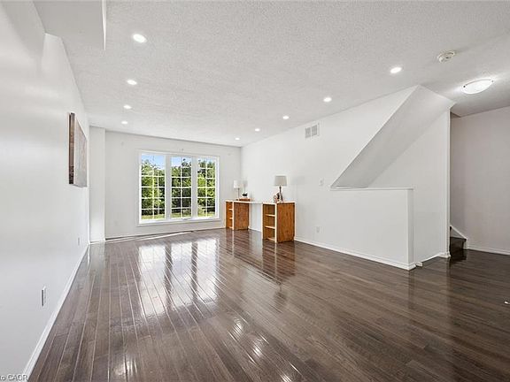 2nd image of 600 White Elm Blvd #9