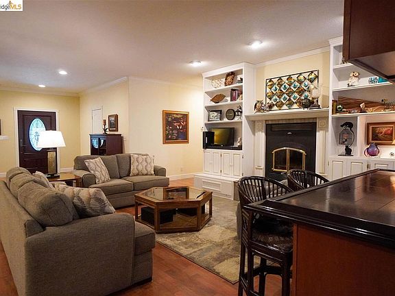 5th image of 17400 Mount Elizabeth Dr