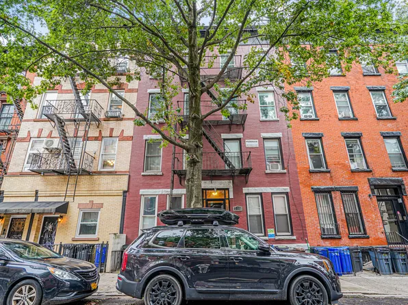 238 Sackett Street image 3 of 25