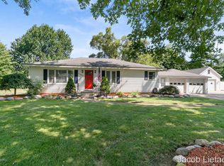 1083 Koster St, Jenison, MI 49428