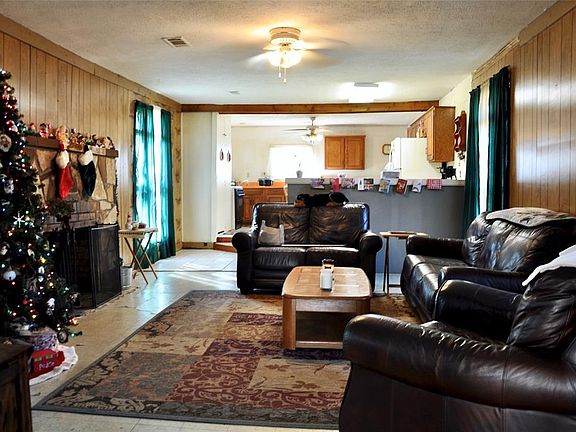 5th image of 605 E Hundley Dr