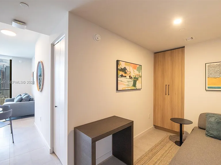 121 NE 5th St #3103 — Photo 22