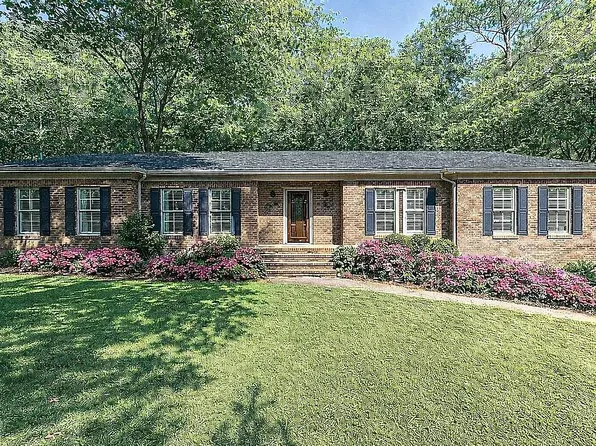 6801 Springlake Dr, Columbus, GA 31909