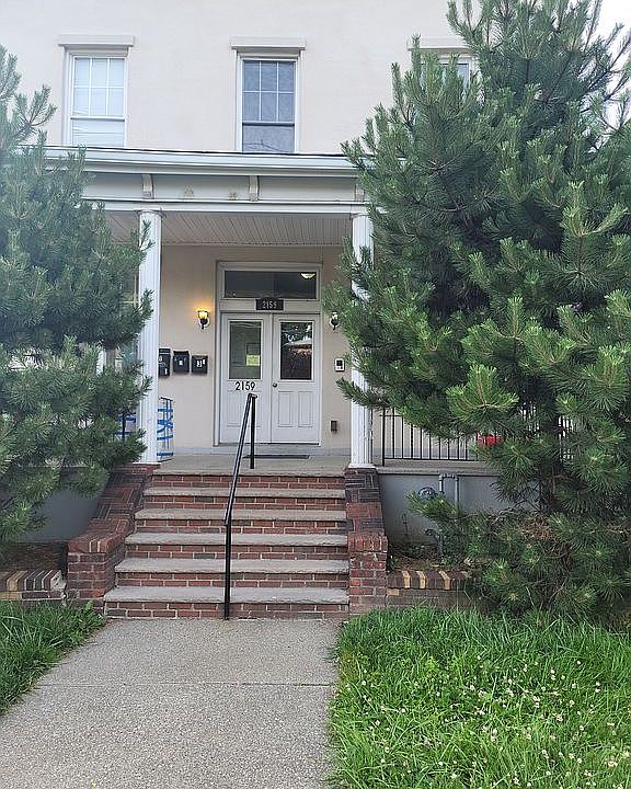 1st image of 2159 Linwood Ave #1