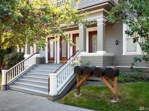 219 Howe St, Seattle, WA 98109