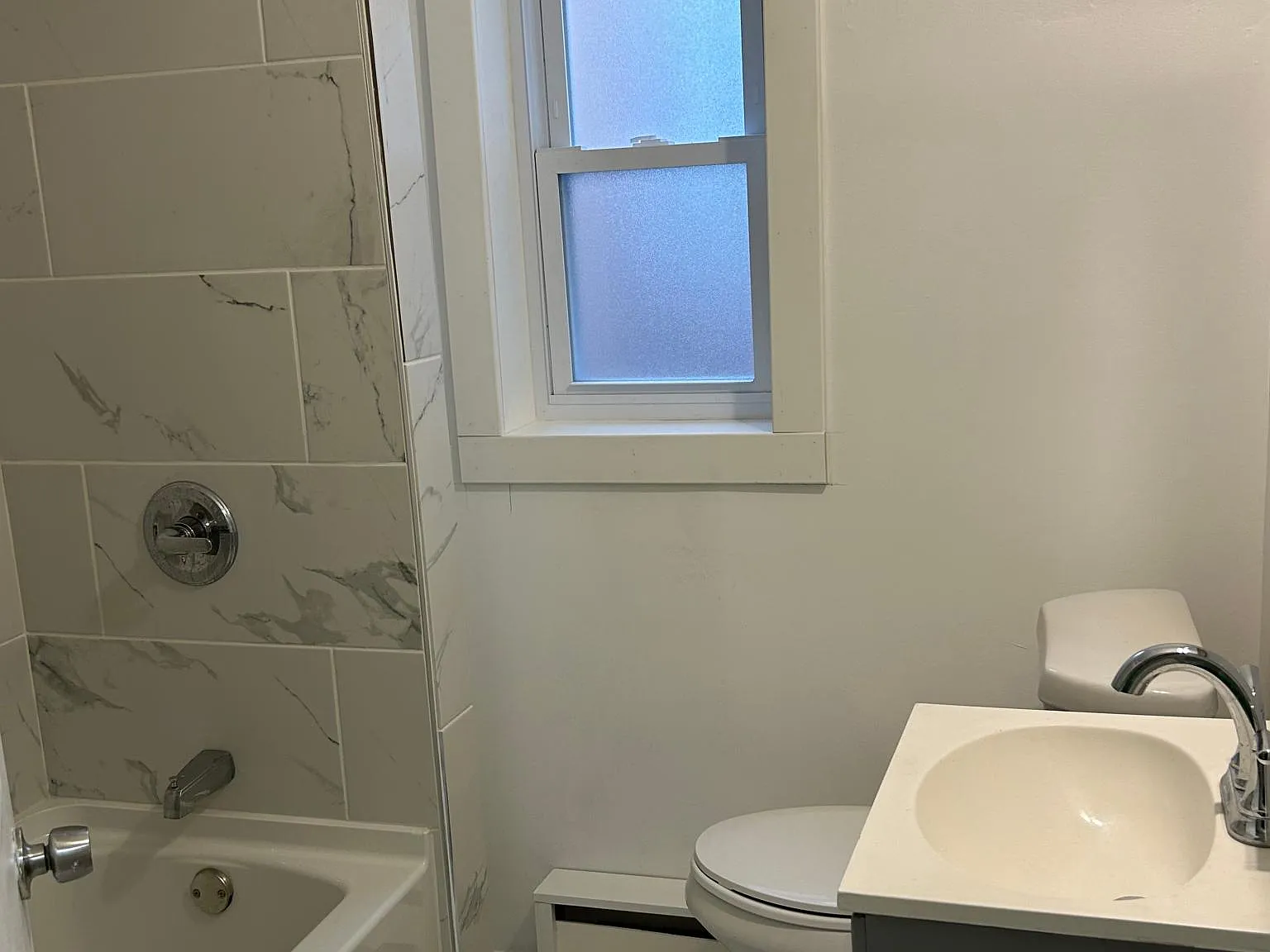 417.5 E Court St — Photo 3