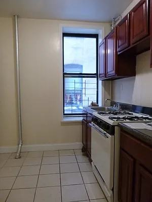 Rented by Bohemia Realty Group | media 20