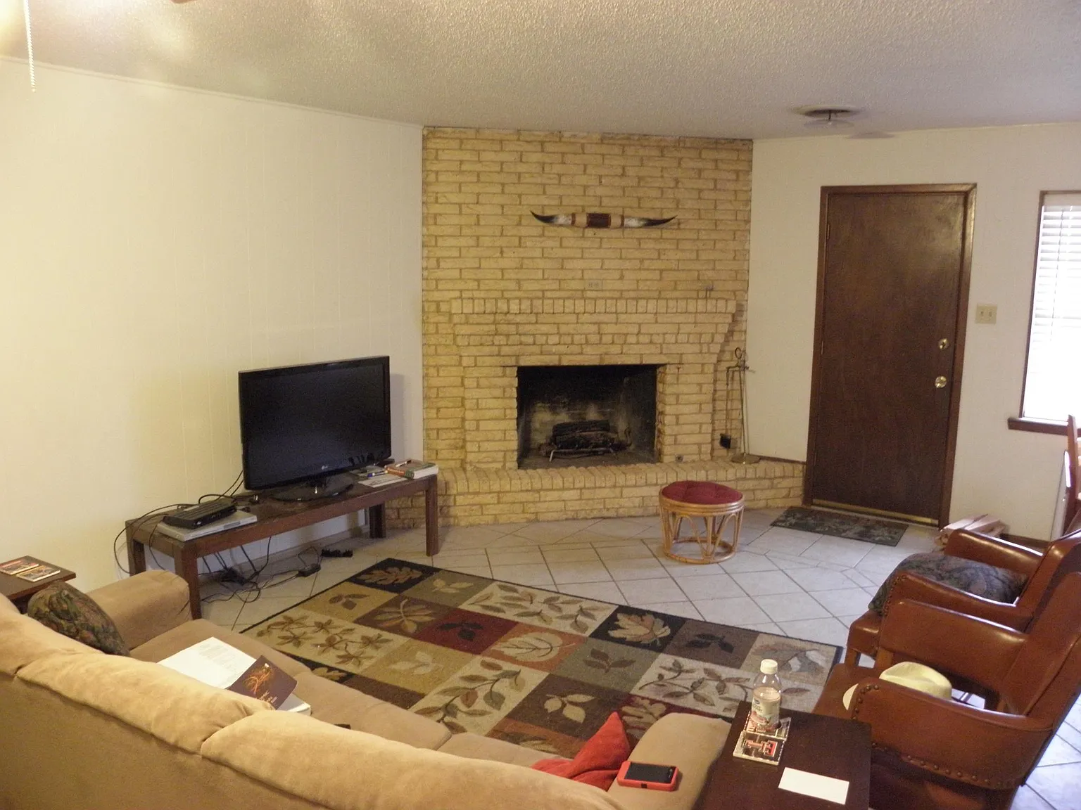3 bed, 1548 sqft, $1,400 — Photo 2