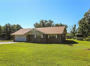 11958 Oak Hills Dr, Bentonville, AR 72712