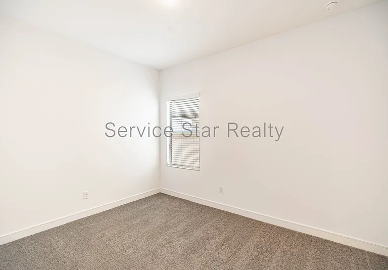 16635 N Lunar St — Photo 11