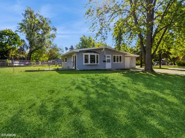 26 Hampton Rd, Montgomery, IL 60538