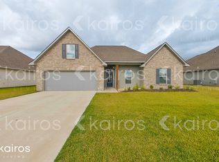 1743 Park Place Dr, Lake Charles, LA 70607
