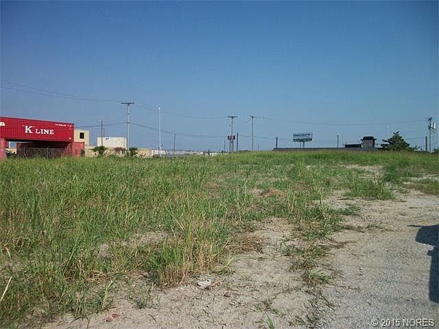 2nd image of 4543 W 57th St