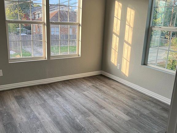 2nd image of 4011 Delano St APT 4