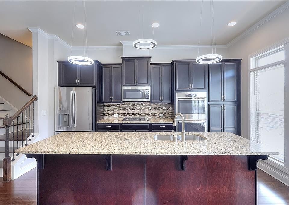 1st image of 1306 Harris Way
