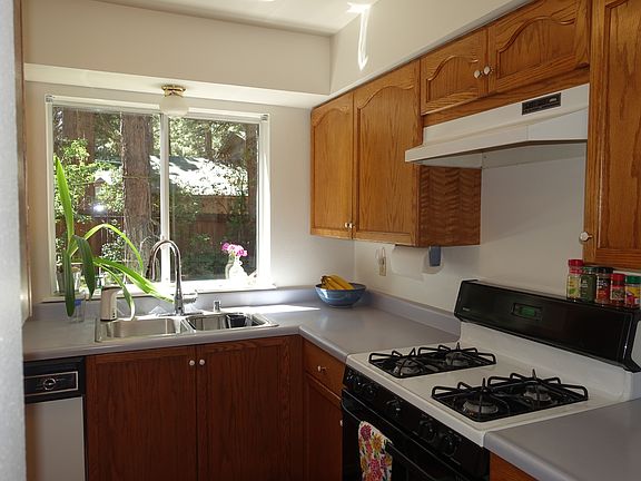 3rd image of 2309 Sutter Trl