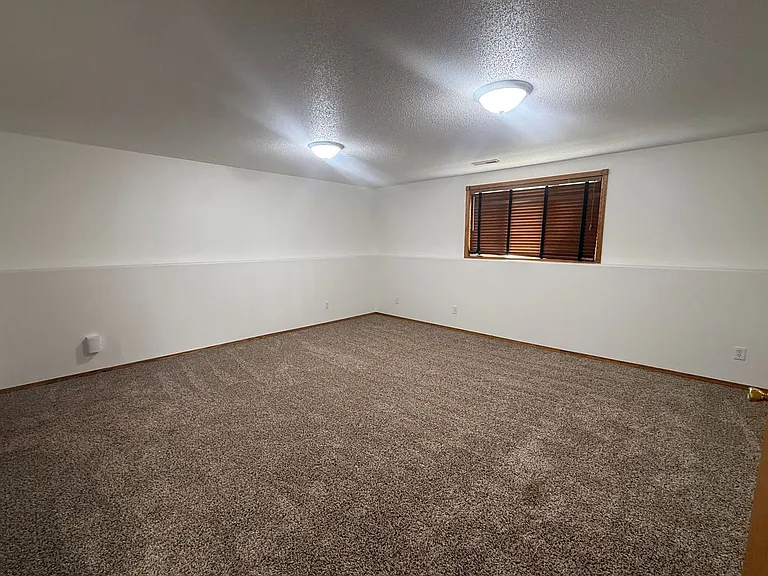 3029 Stonewall Dr — Photo 13