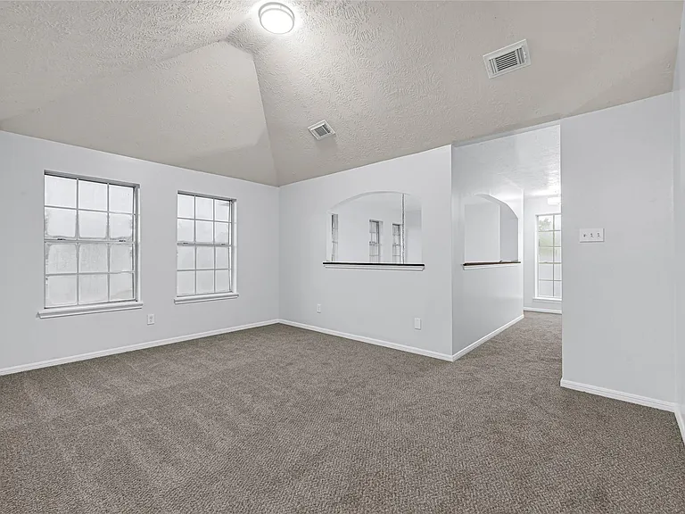 15019 Dunster Ln — Photo 15