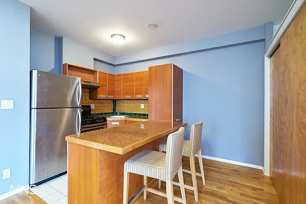 Rented by MNS Marketing | media 12