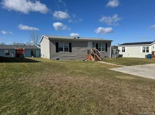 150 Chestnut Cir W, Davison, MI 48423