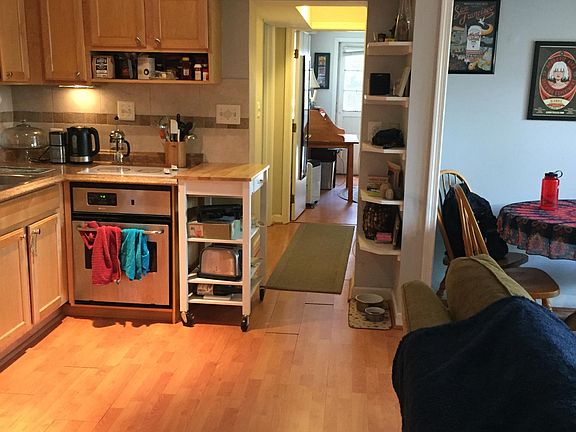 view into the second bedroom/study