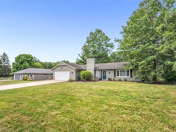 3rd image of 11586 Pleasant Ridge Pl