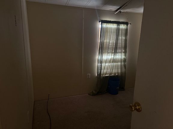 5th image of 700 E Adobe St