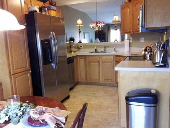 3rd image of 852 Heritage Green Dr #4-302
