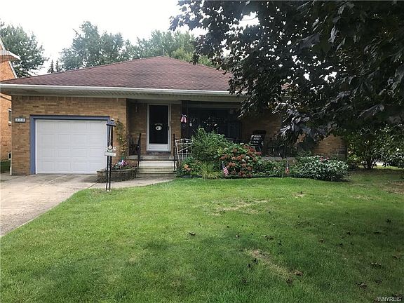 2nd image of 371 Parker Ave