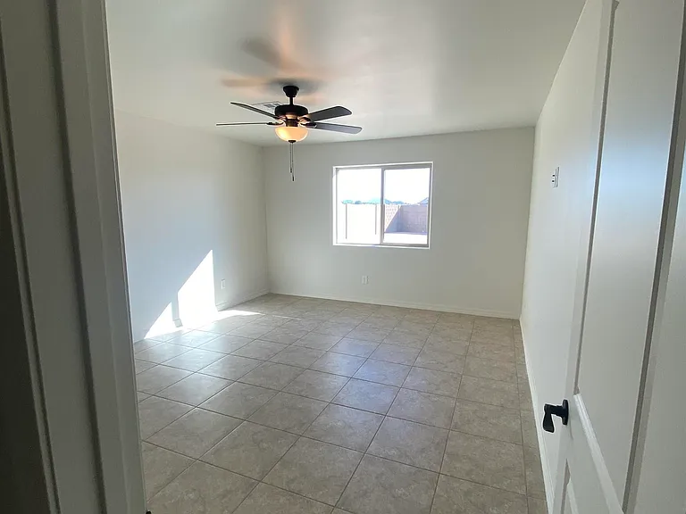 12673 S 50th Dr — Photo 6