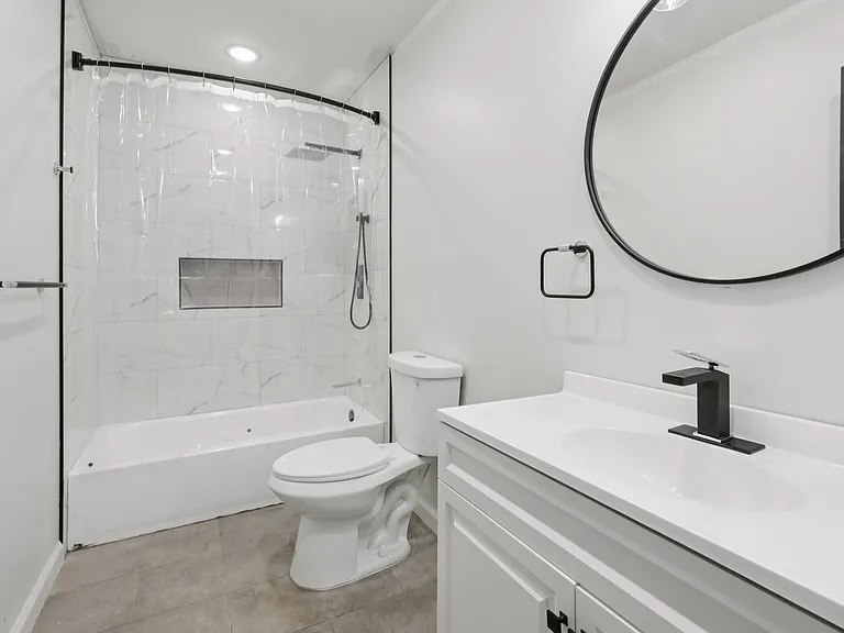 540-542 E 25th St #1A — Photo 10