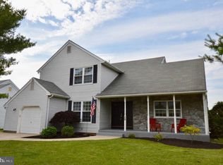 59 Olympia Ln, Sicklerville, NJ 08081