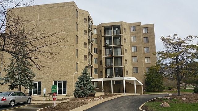 1st image of 1750 N Marywood Ave APT 511