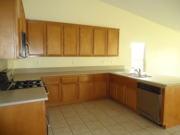 5th image of 83438 Calle Colima