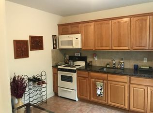 50 Woodbury Rd APT 3, Huntington, NY 11743