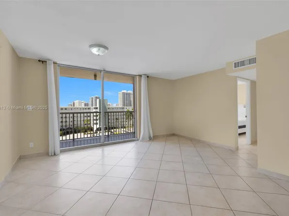 3161 S Ocean Dr APT 607, Hallandale, FL 33009
