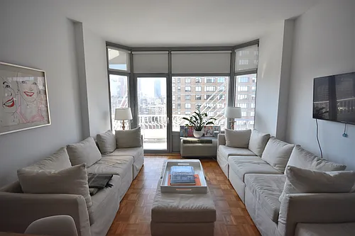 200 E 32nd St #21C Photo 1