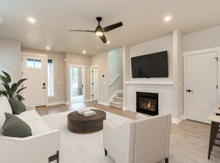 6564 SE Kinnaman St, Hillsboro, OR 97123