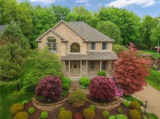 441 Settlers Village Cir, Cranberry Township, PA 16066