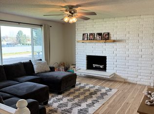 17118 E Broadway Ave, Greenacres, WA 99016