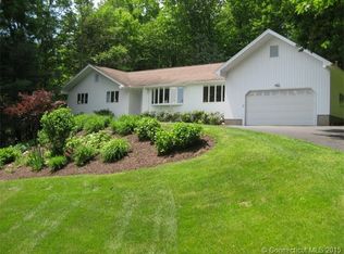 29 Hemlock Ln, Avon, CT 06001