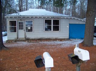 1954 John St, Gaylord, MI 49735