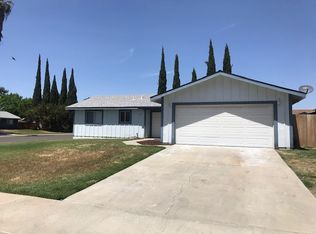 238 Mercedes Ln, Lemoore, CA 93245