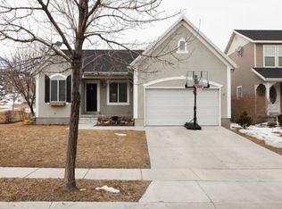7377 N Lewis St, Eagle Mountain, UT 84005