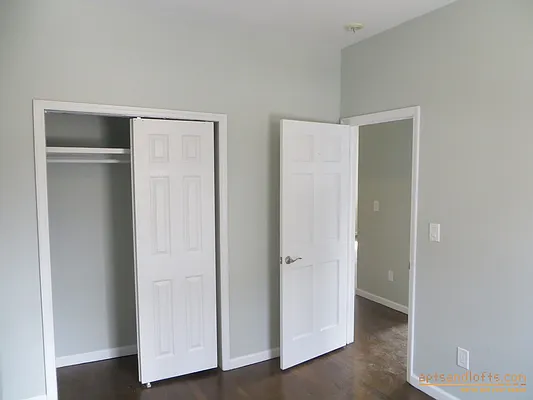 Rented by aptsandlofts.com | media 15